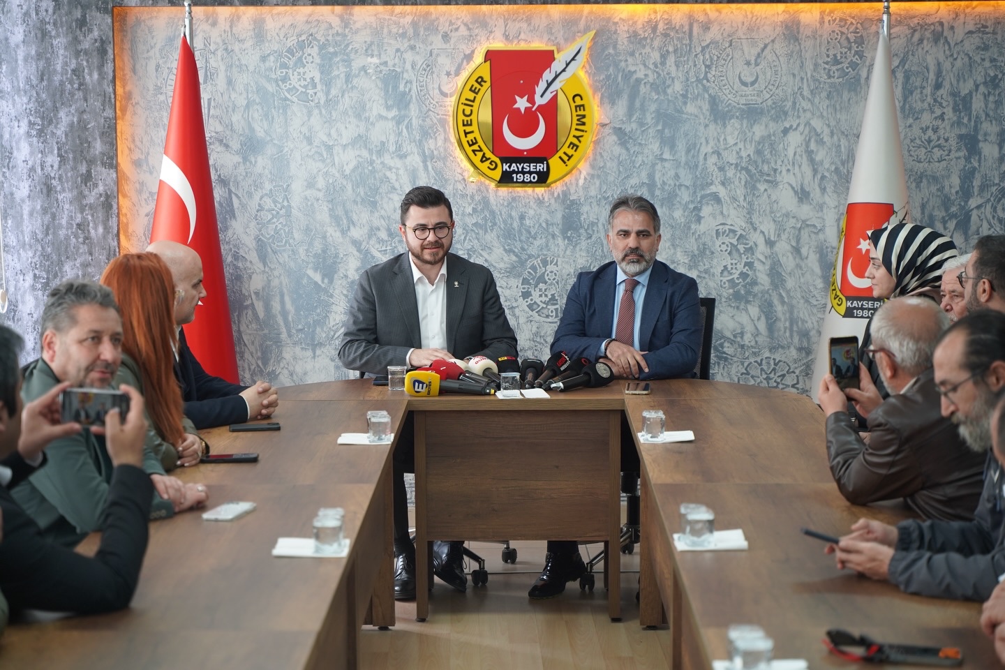 AK Parti İl Başkanı Okandan: Temel eğitimlerde çok hassas olmamız lazım